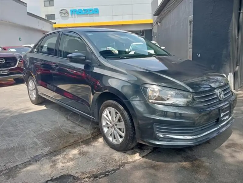 Foto Volkswagen Vento Comfortline usado (2020) color Gris precio $220,000