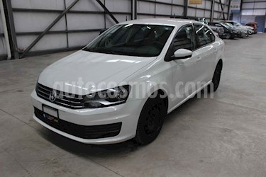 Foto Volkswagen Vento 4p Starline L4/1.6 Aut usado (2019) color Blanco precio $189,800