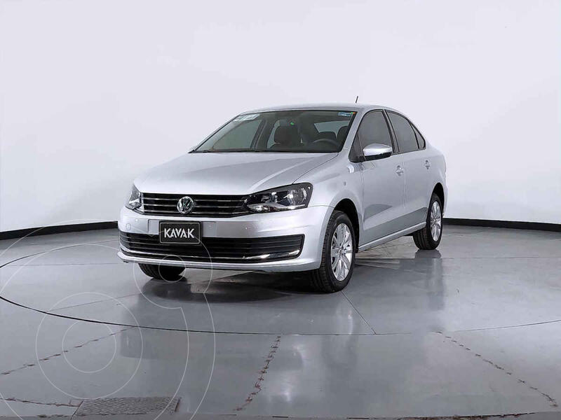 Foto Volkswagen Vento Comfortline usado (2020) color Plata precio $279,999