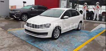 foto Volkswagen Vento Comfortline Aut usado (2018) color Blanco precio $189,000