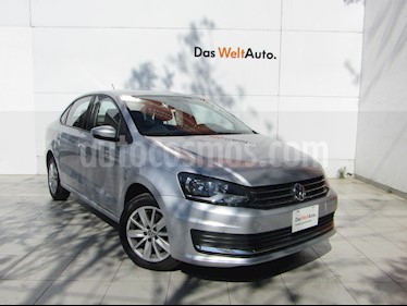foto Volkswagen Vento Comfortline TDI DSG usado (2019) color Plata Reflex precio $249,000