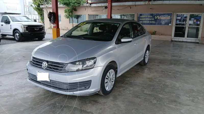 Foto Volkswagen Vento Startline usado (2017) color Plata precio $149,000