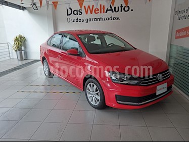 foto Volkswagen Vento Comfortline Aut usado (2018) color Rojo precio $179,000