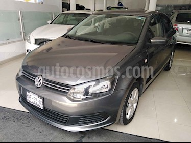 Foto Volkswagen Vento 4p Active L4/1.6 Aut usado (2014) color Gris precio $125,000