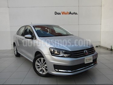 foto Volkswagen Vento Comfortline Aut usado (2018) color Plata Reflex precio $184,000