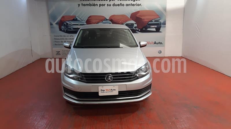 foto Volkswagen Vento Comfortline usado (2020) color Plata Reflex precio $199,000