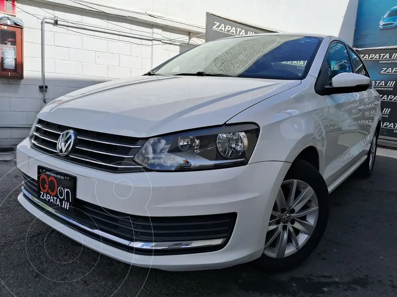 Foto Volkswagen Vento Comfortline usado (2016) color Blanco financiado en mensualidades(enganche $52,500 mensualidades desde $3,045)