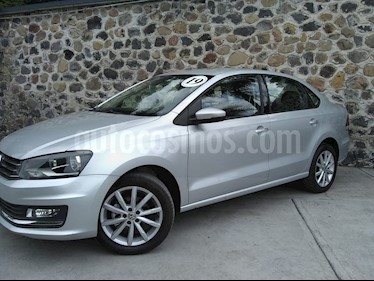 foto Volkswagen Vento Highline usado (2019) color Plata precio $239,000