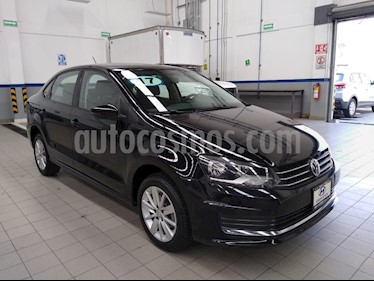 foto Volkswagen Vento Comfortline usado (2017) color Negro precio $185,000