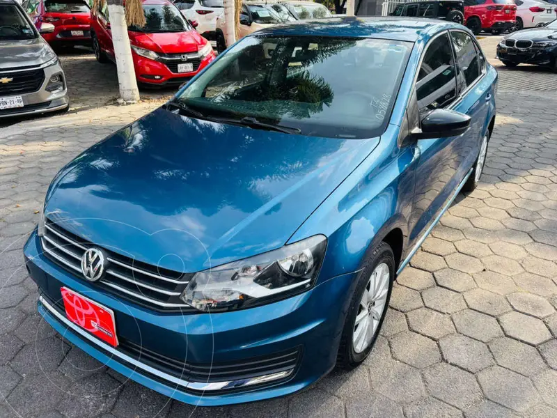Foto Volkswagen Vento Comfortline Aut usado (2018) color Azul precio $197,000