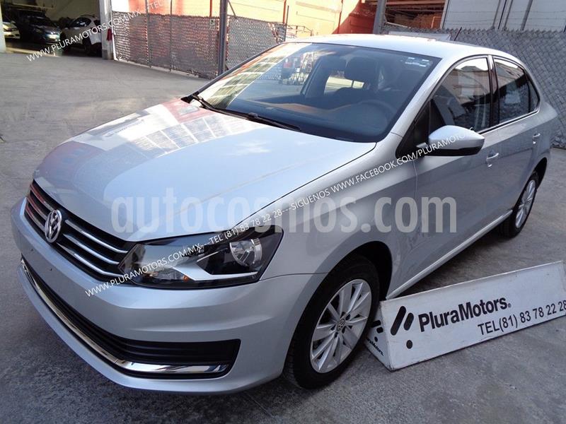 Foto Volkswagen Vento Comfortline usado (2020) color Plata Dorado precio $209,000