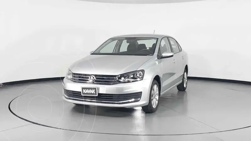Foto Volkswagen Vento Comfortline usado (2020) color Negro precio $244,999