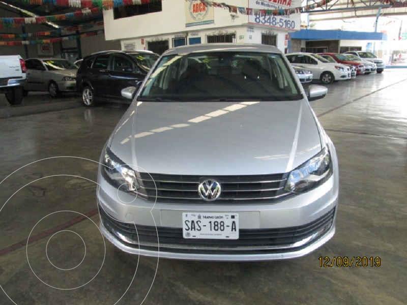 Foto Volkswagen Vento Comfortline Aut usado (2019) color Gris precio $235,000