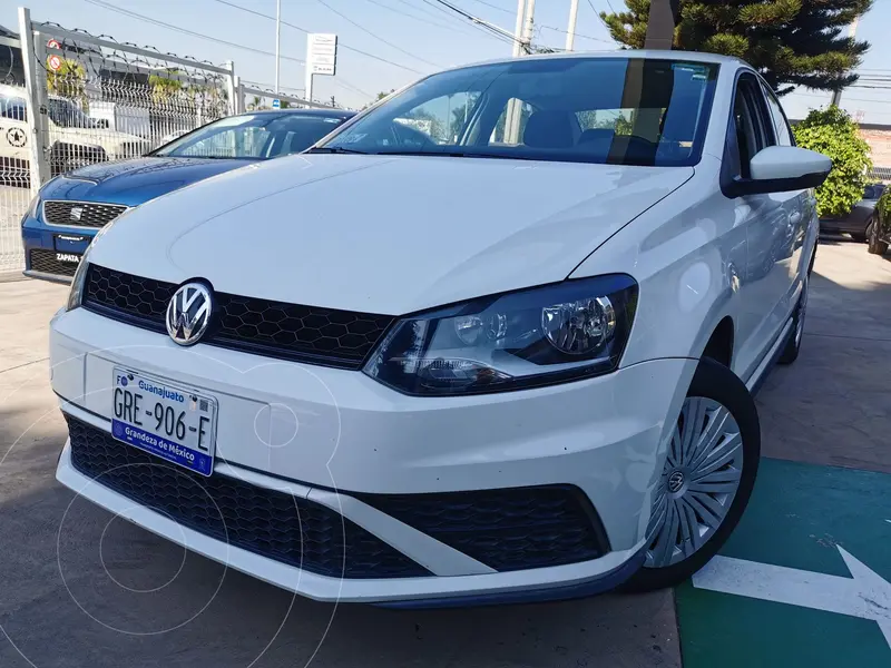 Foto Volkswagen Vento Startline usado (2021) color Blanco precio $285,000