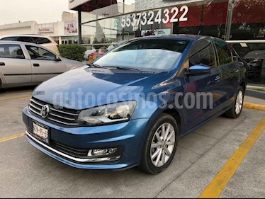 foto Volkswagen Vento 4p Confortline L4/1.6 Man usado (2018) color Azul precio $195,000
