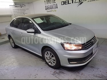 foto Volkswagen Vento Comfortline usado (2018) color Plata Reflex precio $168,500