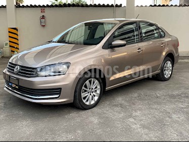 Foto Volkswagen Vento Comfortline Aut usado (2019) color Beige precio $189,800