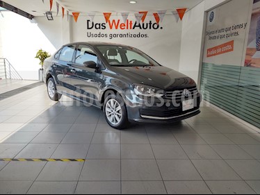 foto Volkswagen Vento Comfortline Aut usado (2019) color Gris Carbono precio $229,000