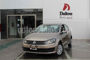 foto Volkswagen Vento Startline Aut usado (2018) color Dorado precio $170,000