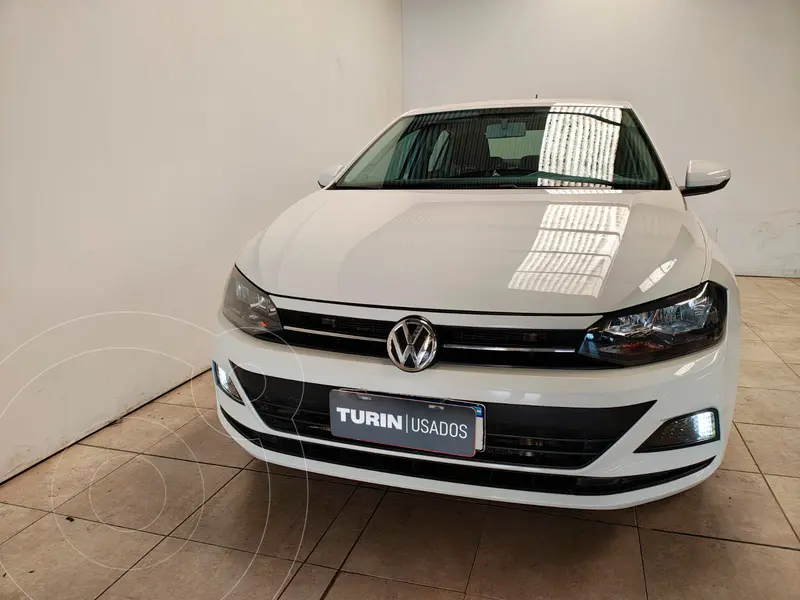 Foto Volkswagen Virtus Trendline 1.6 usado (2018) color Blanco Cristal precio $19.000.000