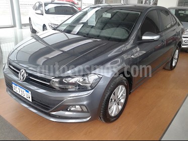 foto Volkswagen Virtus Comfortline 1.6 usado (2018) color Gris Platinium precio $659.900