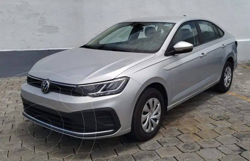 Foto Volkswagen Virtus Trendline usado (2024) color plateado precio $328,900