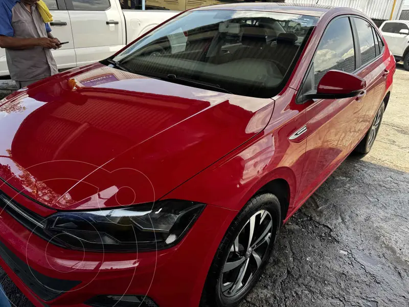Foto Volkswagen Virtus 1.6L usado (2022) color Rojo precio $268,000