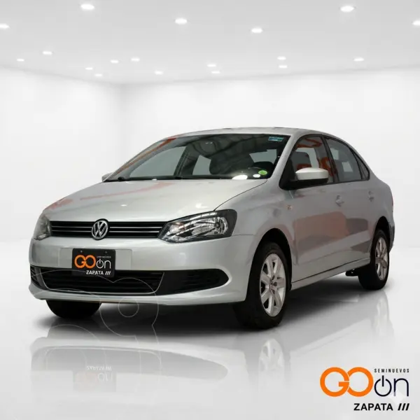 Foto Volkswagen Virtus Trendline usado (2024) color VWPLATAR FLEX precio $299,000