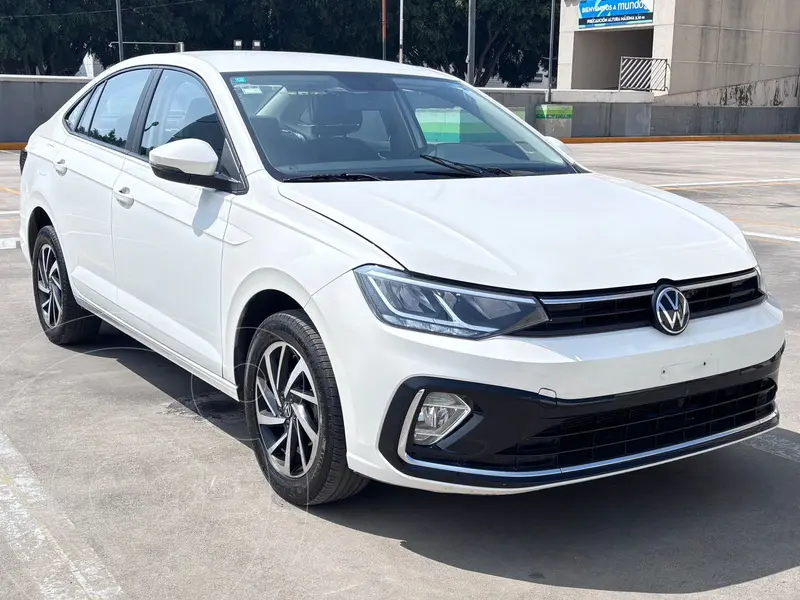 Foto Volkswagen Virtus Highline usado (2023) color Blanco financiado en mensualidades(enganche $125,400 mensualidades desde $5,387)