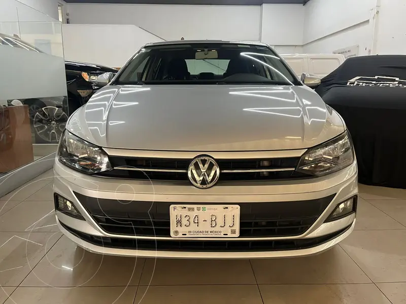 Foto Volkswagen Virtus 1.6L usado (2022) color plateado precio $249,000