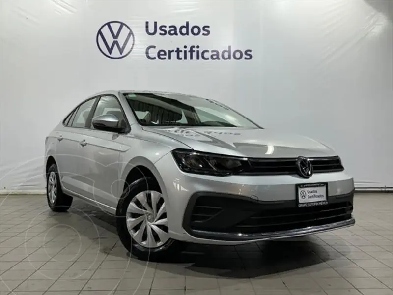 Foto Volkswagen Virtus Trendline usado (2023) color plateado precio $309,000