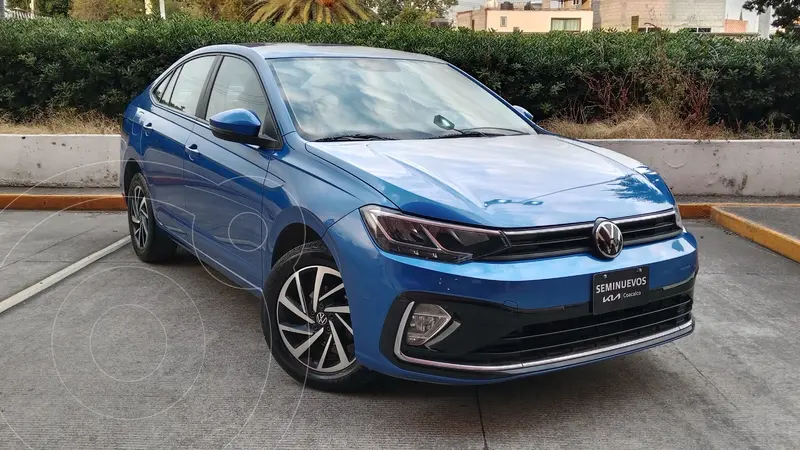 Foto Volkswagen Virtus Comfortline usado (2023) color Azul Marino financiado en mensualidades(enganche $70,634 mensualidades desde $8,127)