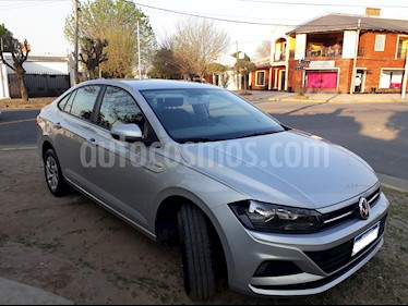 Volkswagen Virtus Trendline 1.6 Pack Safety usado (2018) color Plata precio $730.000