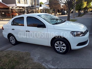 foto Volkswagen Voyage 1.6 Comfortline Plus Aut usado (2014) color Blanco precio $385.000