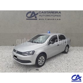 foto Volkswagen Voyage 1.6 Comfortline usado (2013) color Gris Claro precio $308.000