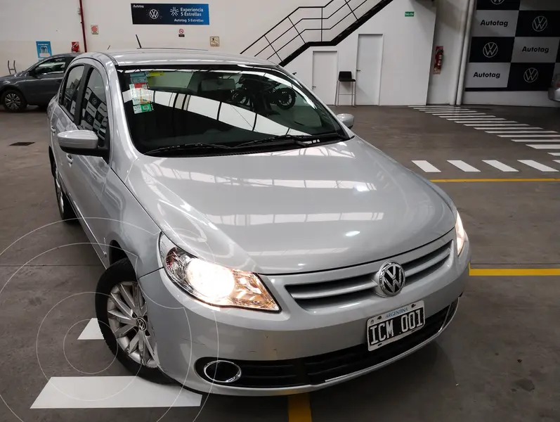 Foto Volkswagen Voyage 1.6 Highline usado (2009) color Plata Ligth precio $10.000.000