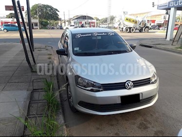 foto Volkswagen Voyage 1.6 Trendline usado (2016) color Gris Claro precio $465.000