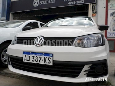 Foto Volkswagen Voyage 1.6 Trendline usado (2019) color Blanco precio $380.000