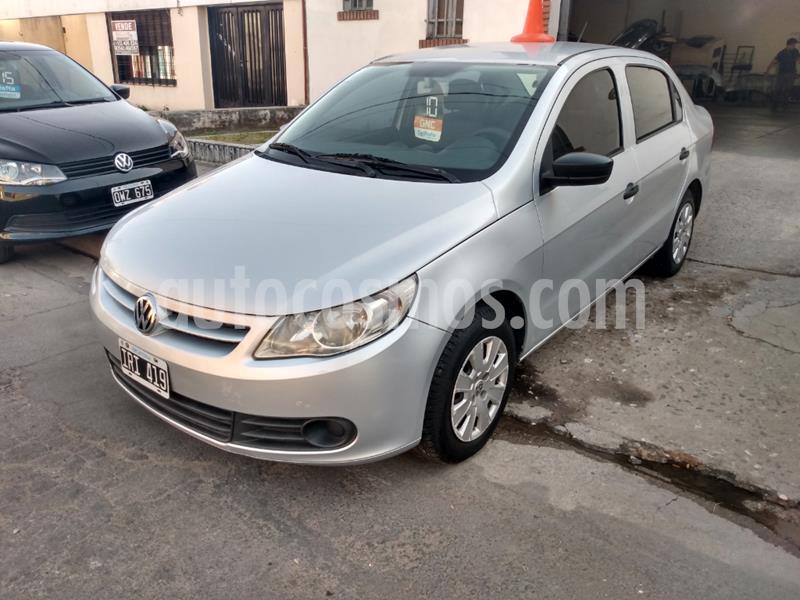 foto Volkswagen Voyage 1.6 Comfortline Plus usado (2010) color Gris Claro precio $475.000