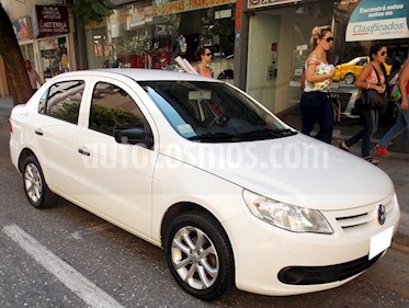 Volkswagen Voyage 1.6 Trendline usado (2015) color Blanco precio $465.000
