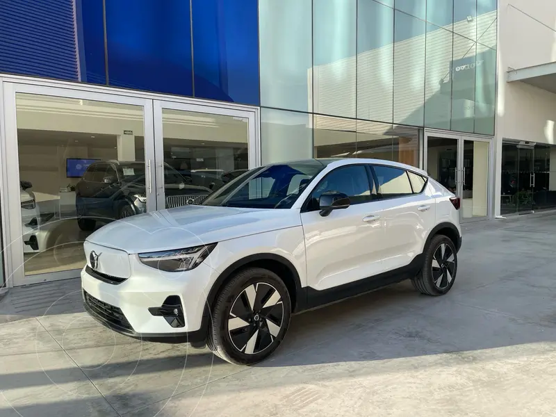 Foto Volvo C40 Recharge Plus usado (2024) color Blanco precio $962,300