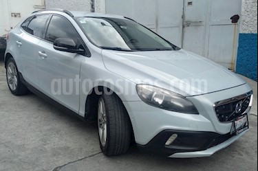 Volvo V40 Cross Country Inspiration AWD Aut T5 usado (2014) color Azul precio $256,000