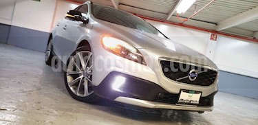 foto Volvo V40 Cross Country Momentum T4 usado (2015) color Plata precio $249,000