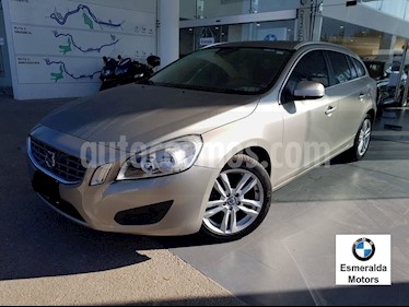 Foto venta Auto usado Volvo V60 Kinetic (2013) color Bronce precio $210,000