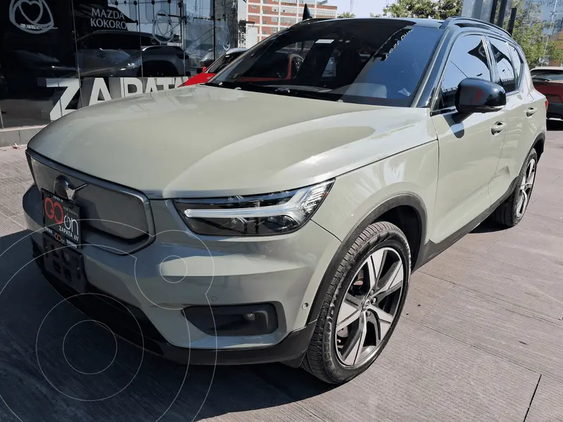 Foto Volvo XC40 RECHARGE usado (2022) color Verde financiado en mensualidades(enganche $177,125 mensualidades desde $13,545)