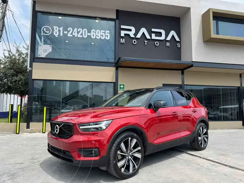 Foto Volvo XC40 T4 Momentum usado (2022) color Rojo precio $560,800