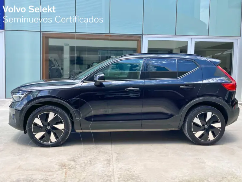 Foto Volvo XC40 5 pts. P8 Twin Ultimate, EV, autonomia 418 km, usado (2024) color Negro precio $962,300