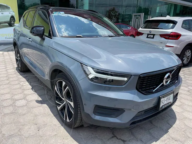 Foto Volvo XC40 T5 R-Design AWD usado (2021) color Gris precio $670,000
