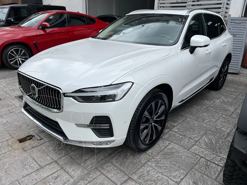 Foto Volvo XC60 Recharge Ultimate usado (2023) color Blanco financiado en mensualidades(enganche $220,000 mensualidades desde $30,460)