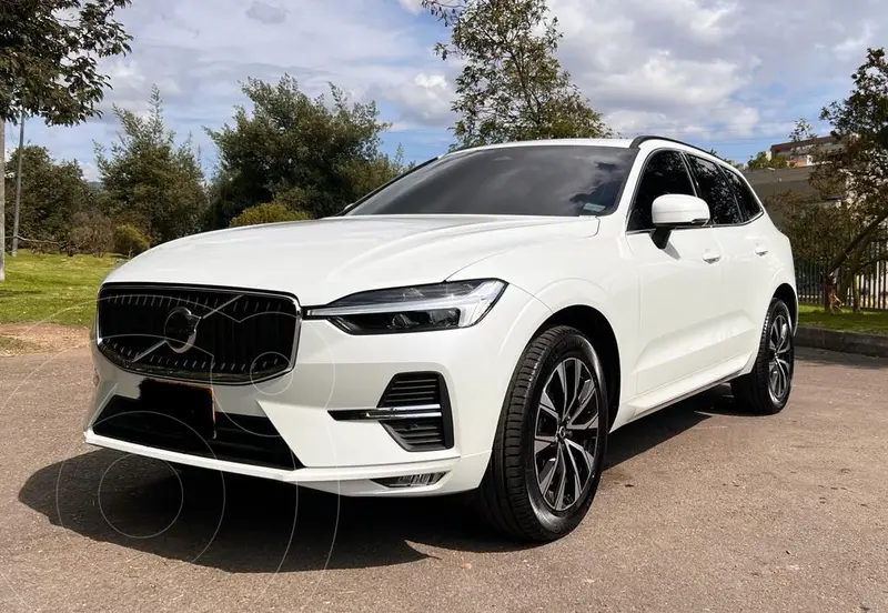 2023 Volvo XC60 B5 Momentum